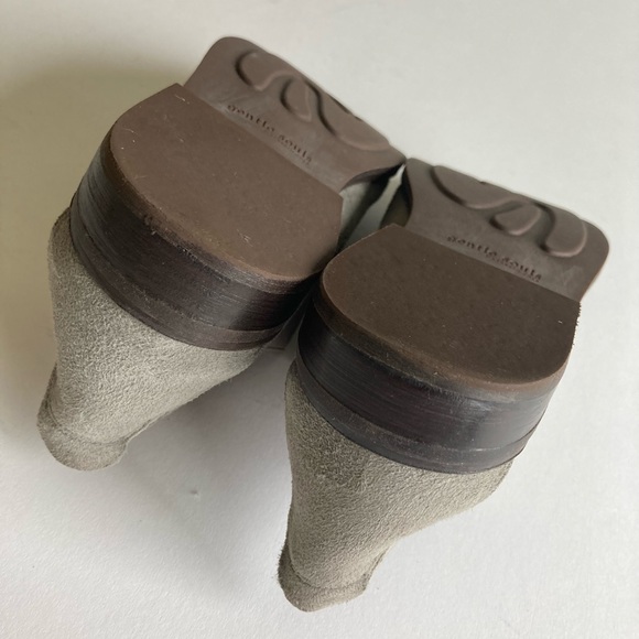 Gentle Souls Grey Suede Genuine Leather Rubber Outsole Loafers size 7 - Picture 12 of 14